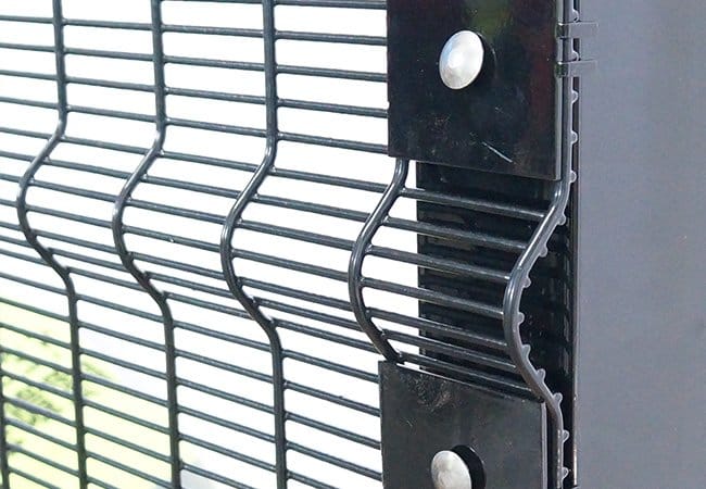 Buckle Plate Anti Climb Fence